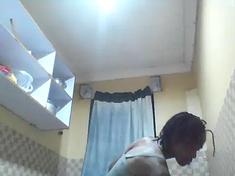 Snapshot of Smillie_prety chatting on 11/01/25, 03:58 Smillie prety online show from 11/01/25, 03:58