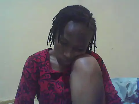 Snapshot of Smillie_prety chatting on 11/02/25, 04:04 Smillie prety online show from 11/02/25, 04:04