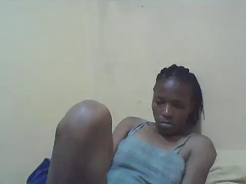 Snapshot of Smillie_prety chatting on 11/07/25, 03:28 Smillie prety online show from 11/07/25, 03:28