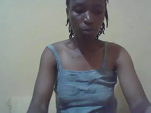 Snapshot of Smillie_prety chatting on 11/10/25, 09:08 Smillie prety online show from 11/10/25, 09:08