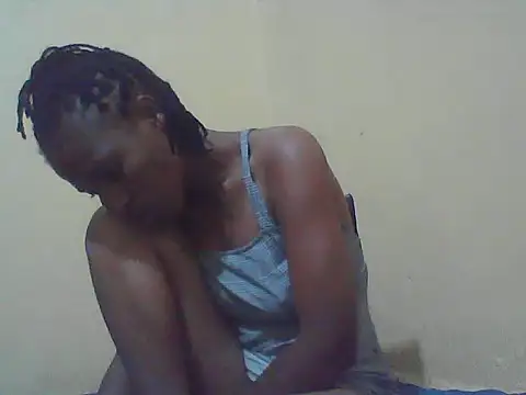 Snapshot of Smillie_prety chatting on 11/18/25, 04:22 Smillie prety online show from 11/18/25, 04:22