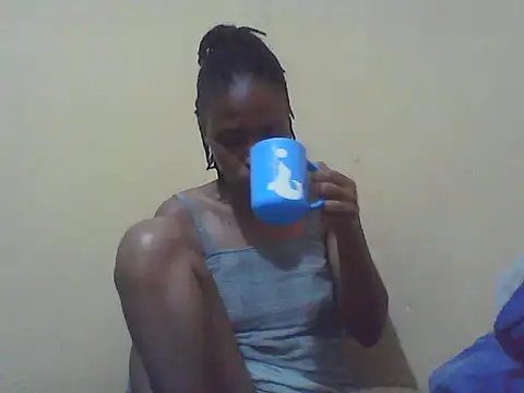 Snapshot of Smillie_prety chatting on 11/20/25, 04:56 Smillie prety online show from 11/20/25, 04:56