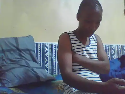 Smillie prety online show from 03/28/26, 03:33