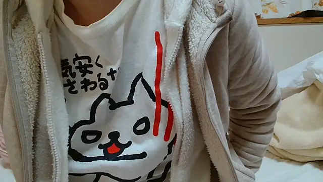 liliyRiSAcha-n online show from 12/13/24, 09:24