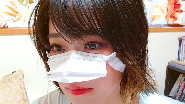 liliyRiSAcha-n online show from 09/10/25, 08:03