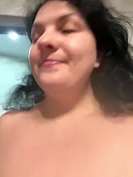 Snapshot of Taisia_W chatting on 01/14/25, 10:06 Taisia W online show from 01/14/25, 10:06