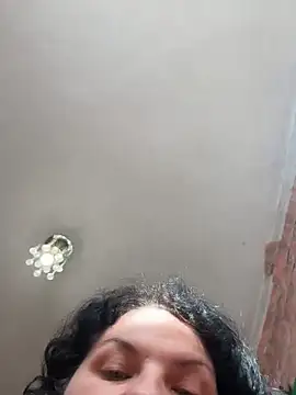 Snapshot of Taisia_W chatting on 02/27/25, 10:59 Taisia W online show from 02/27/25, 10:59