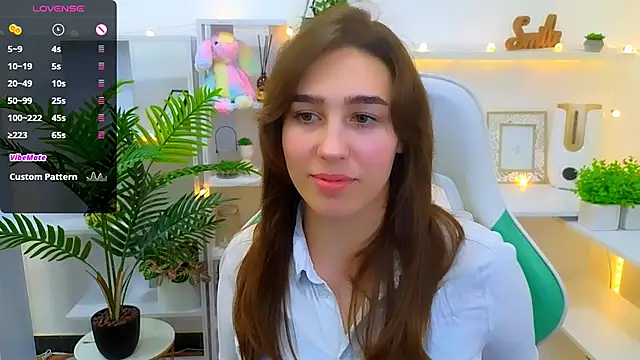  Eliizabeth  online show from 01/24/25, 12:52