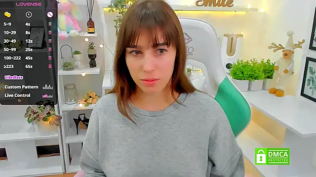  Eliizabeth  online show from 02/15/25, 09:48