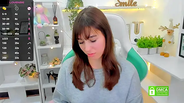  Eliizabeth  online show from 02/16/25, 02:31