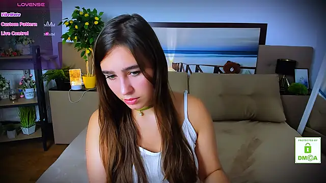  Eliizabeth  online show from 10/24/25, 09:11