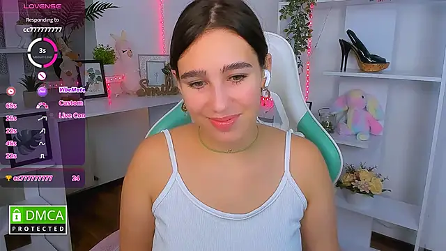  Eliizabeth  online show from 10/26/25, 11:31