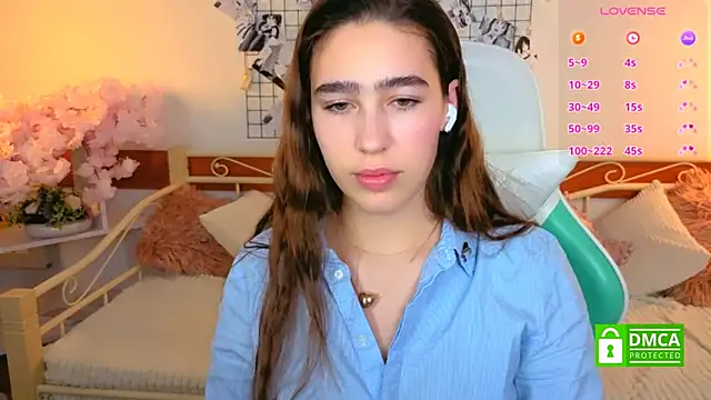  Eliizabeth  online show from 03/18/26, 01:42