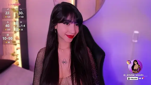 emma woods  online show from 12/05/24, 03:28