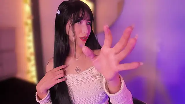 emma woods  online show from 12/10/24, 12:16