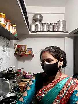 Riyaa-Devi online show from 12/18/24, 03:37