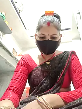 Riyaa-Devi online show from 01/10/25, 05:45