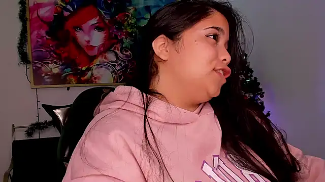 Snapshot of tati_reyess chatting on 12/27/24, 07:14 tati reyess online show from 12/27/24, 07:14