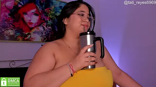 Snapshot of tati_reyess chatting on 01/09/25, 01:02 tati reyess online show from 01/09/25, 01:02