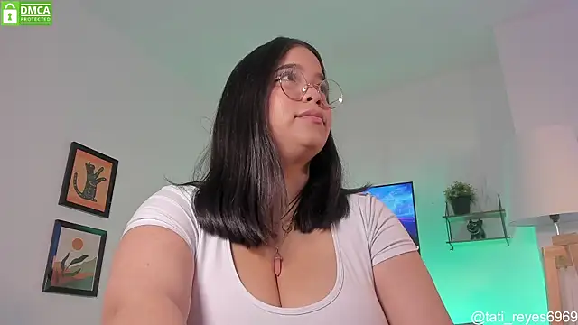 Snapshot of tati_reyess chatting on 09/17/25, 01:35 tati reyess online show from 09/17/25, 01:35