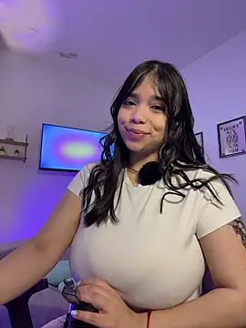 tati reyess online show from 04/26/26, 11:52