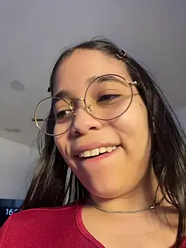 tati reyess online show from 05/06/26, 09:42