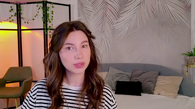 Marie Diaze online show from 07/18/26, 05:11