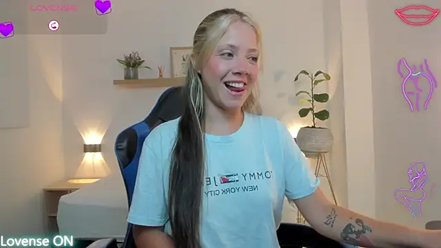 nataly rodri online show from 04/24/26, 02:03