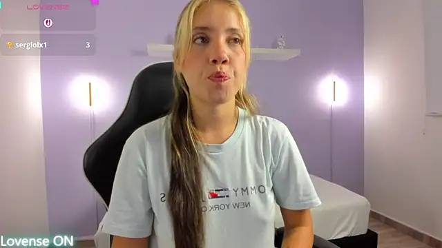 Snapshot of nataly_rodri chatting on 06/20/26, 02:36 nataly rodri online show from 06/20/26, 02:36