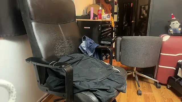 leanjamesdean online show from 12/15/25, 02:38