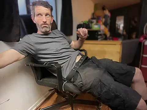 Snapshot of leanjamesdean chatting on 02/10/26, 11:09 leanjamesdean online show from 02/10/26, 11:09