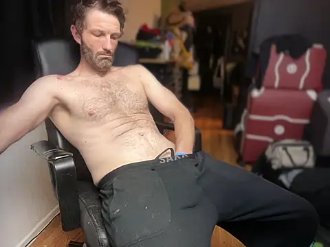 Snapshot of leanjamesdean chatting on 02/24/26, 11:19 leanjamesdean online show from 02/24/26, 11:19