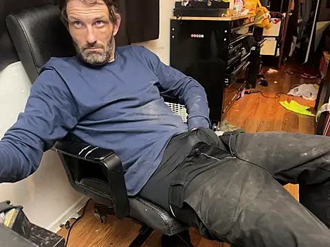 Snapshot of leanjamesdean chatting on 02/26/26, 02:10 leanjamesdean online show from 02/26/26, 02:10