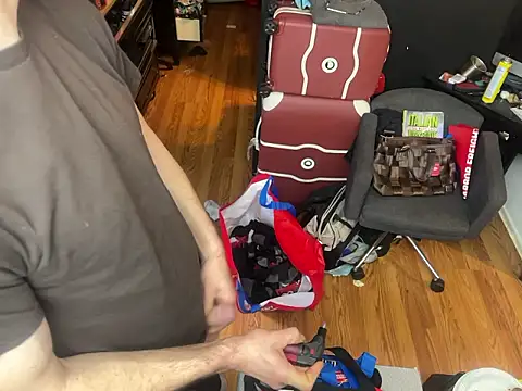 Snapshot of leanjamesdean chatting on 03/03/26, 06:03 leanjamesdean online show from 03/03/26, 06:03