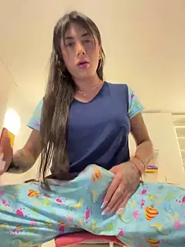 Snapshot of missdirtyhot_ chatting on 02/19/25, 05:16 missdirtyhot online show from 02/19/25, 05:16