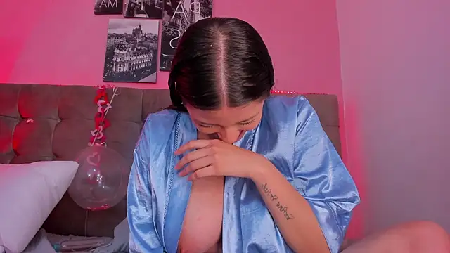 aleja cute  online show from 02/15/25, 10:33