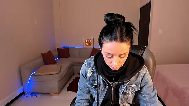 Kristen Garner online show from 06/08/26, 08:20