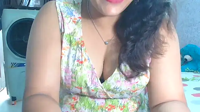 Snapshot of Maria_55 chatting on 06/18/26, 07:08 Maria 55 online show from 06/18/26, 07:08