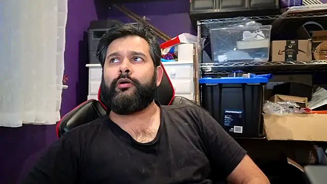 Snapshot of Sakhtlaundaz chatting on 12/19/25, 09:44 Sakhtlaundaz online show from 12/19/25, 09:44