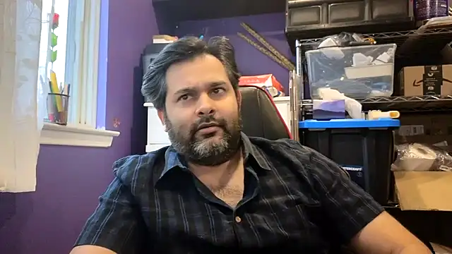 Snapshot of Sakhtlaundaz chatting on 01/12/26, 04:23 Sakhtlaundaz online show from 01/12/26, 04:23