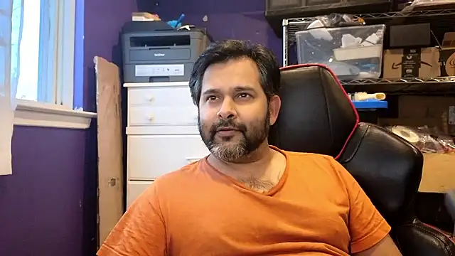 Snapshot of Sakhtlaundaz chatting on 01/17/26, 09:40 Sakhtlaundaz online show from 01/17/26, 09:40