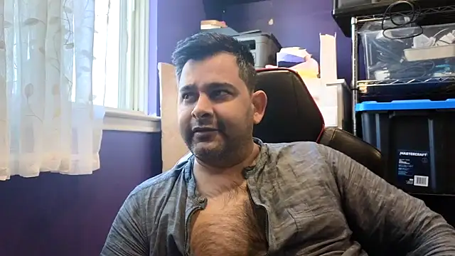 Snapshot of Sakhtlaundaz chatting on 02/02/26, 01:43 Sakhtlaundaz online show from 02/02/26, 01:43