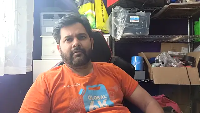 Snapshot of Sakhtlaundaz chatting on 06/11/26, 12:58 Sakhtlaundaz online show from 06/11/26, 12:58