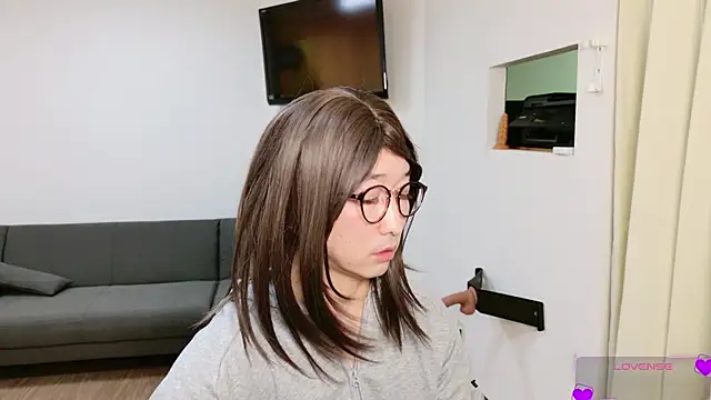 Snapshot of Kanae_sweet chatting on 01/05/25, 01:35 Kanae sweet online show from 01/05/25, 01:35