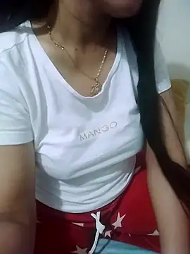 Snapshot of lolo890 chatting on 11/17/25, 02:28 lolo890 online show from 11/17/25, 02:28