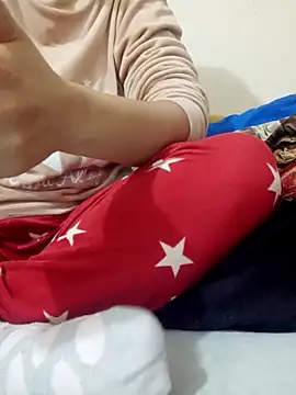 Snapshot of lolo890 chatting on 12/03/25, 12:25 lolo890 online show from 12/03/25, 12:25