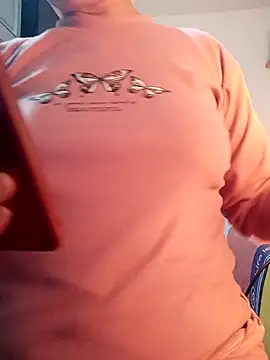 Snapshot of lolo890 chatting on 12/18/25, 09:10 lolo890 online show from 12/18/25, 09:10