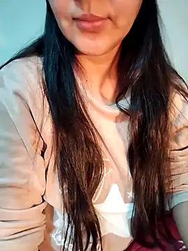 Snapshot of lolo890 chatting on 01/07/26, 03:31 lolo890 online show from 01/07/26, 03:31