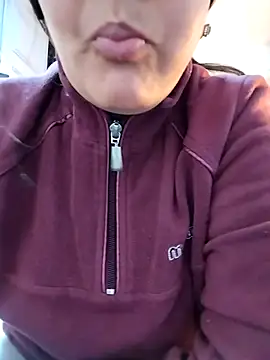 Snapshot of lolo890 chatting on 01/12/26, 09:53 lolo890 online show from 01/12/26, 09:53