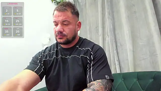 musclemonster31 online show from 02/24/25, 05:43